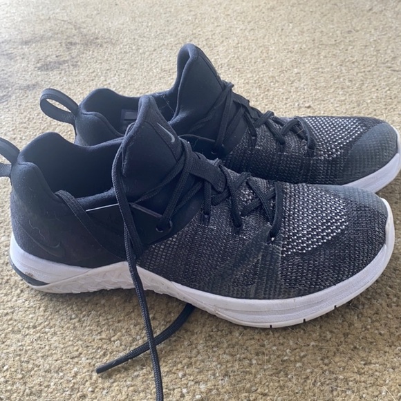 Nike Metcon flyknit 3 - size 8- black - Picture 1 of 4